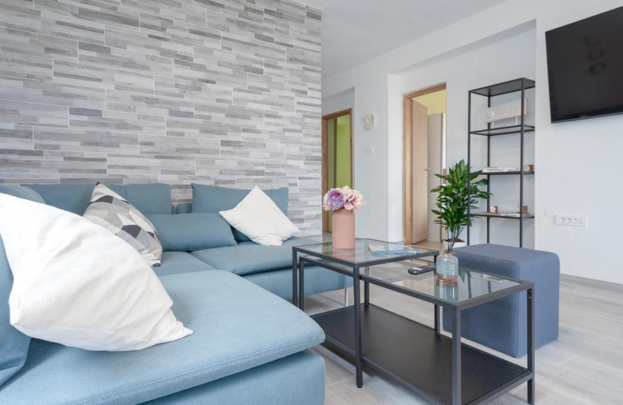 Visum Apartments Pula Extérieur photo
